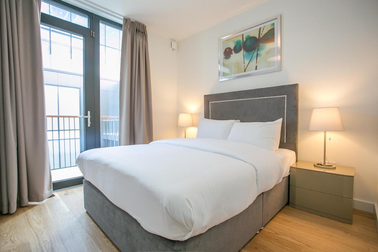 Grand Canal Square Apartments Dublin Exterior photo