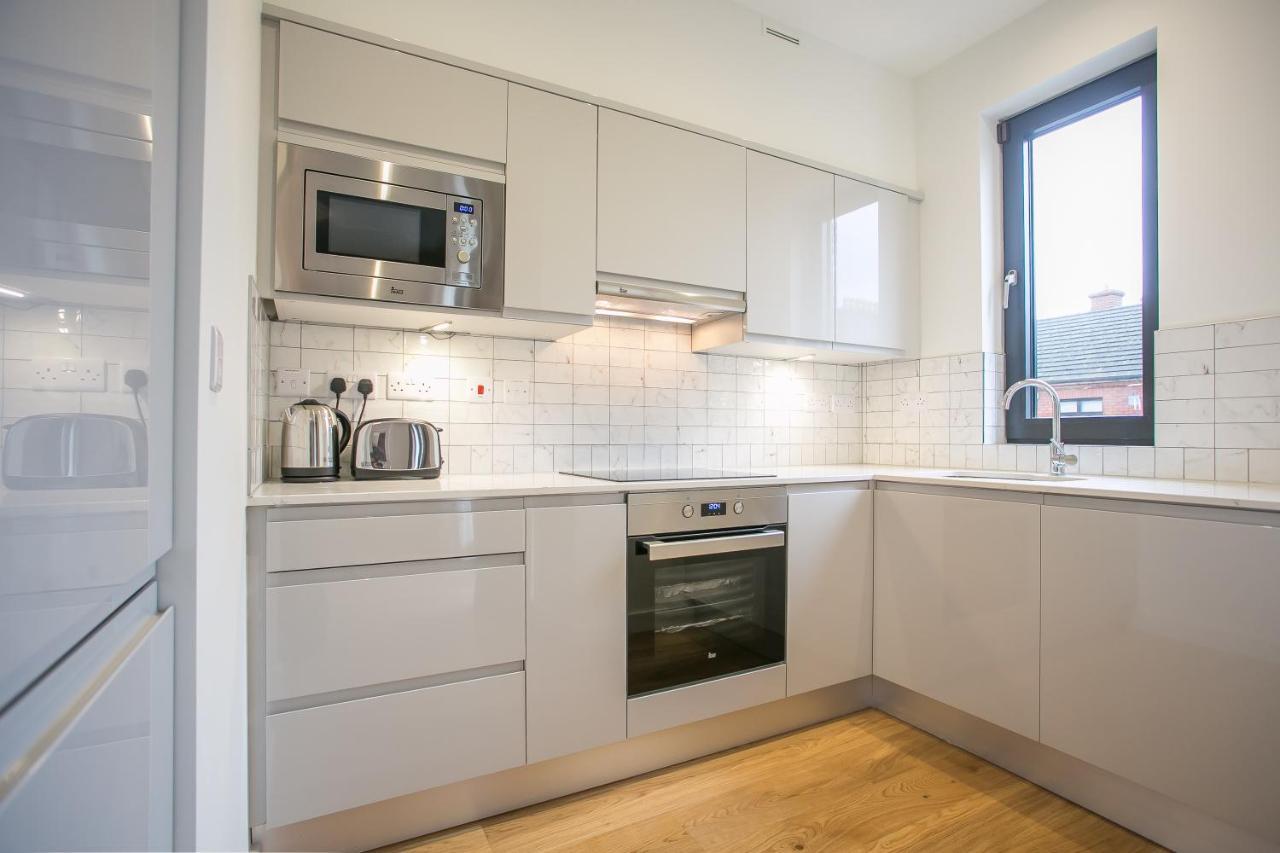 Grand Canal Square Apartments Dublin Exterior photo