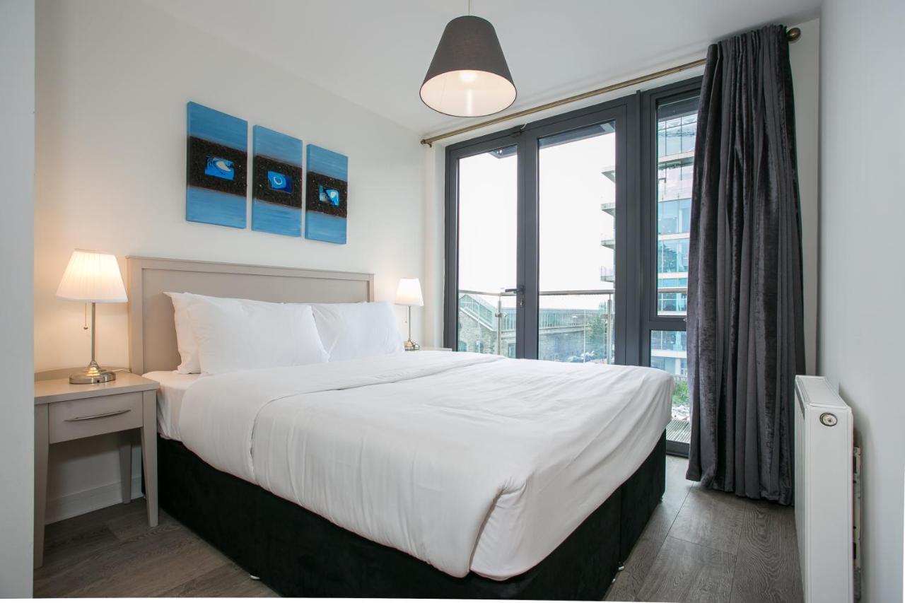 Grand Canal Square Apartments Dublin Exterior photo