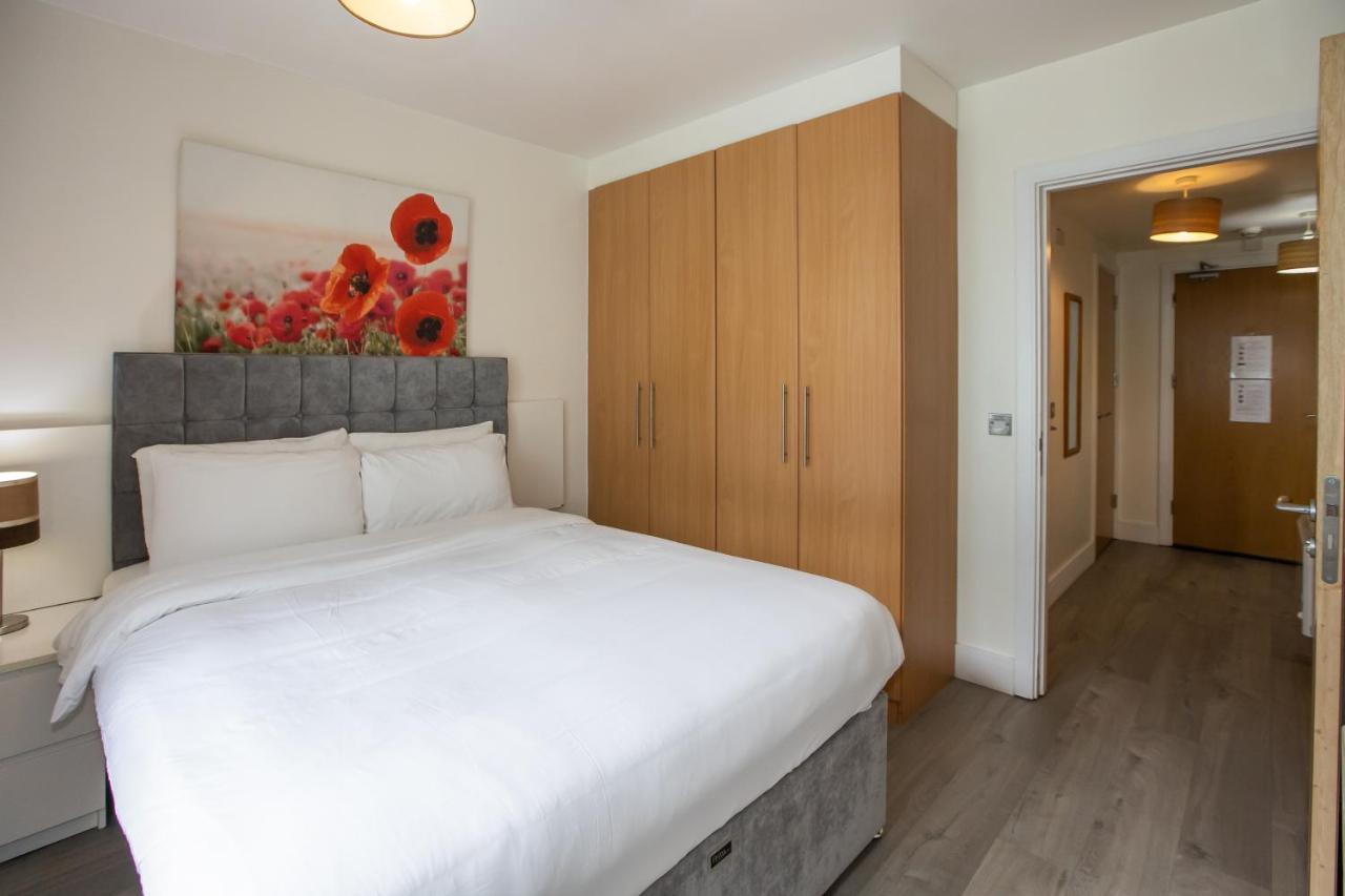 Grand Canal Square Apartments Dublin Exterior photo