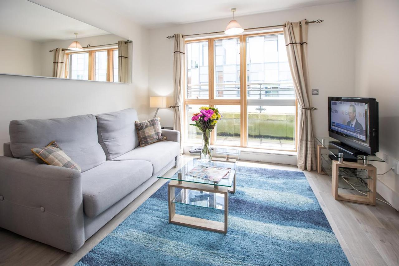 Grand Canal Square Apartments Dublin Exterior photo